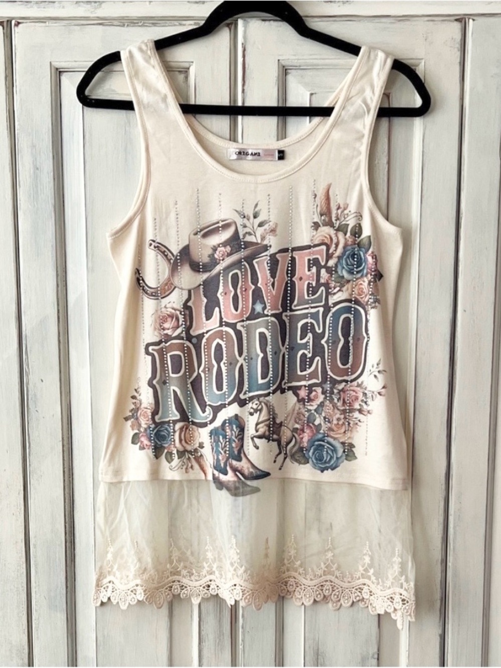 🟠NWT ORIGAMI Tank w/Lace and Rhinestone Detail “Love Rodeo” - Cream SMALL